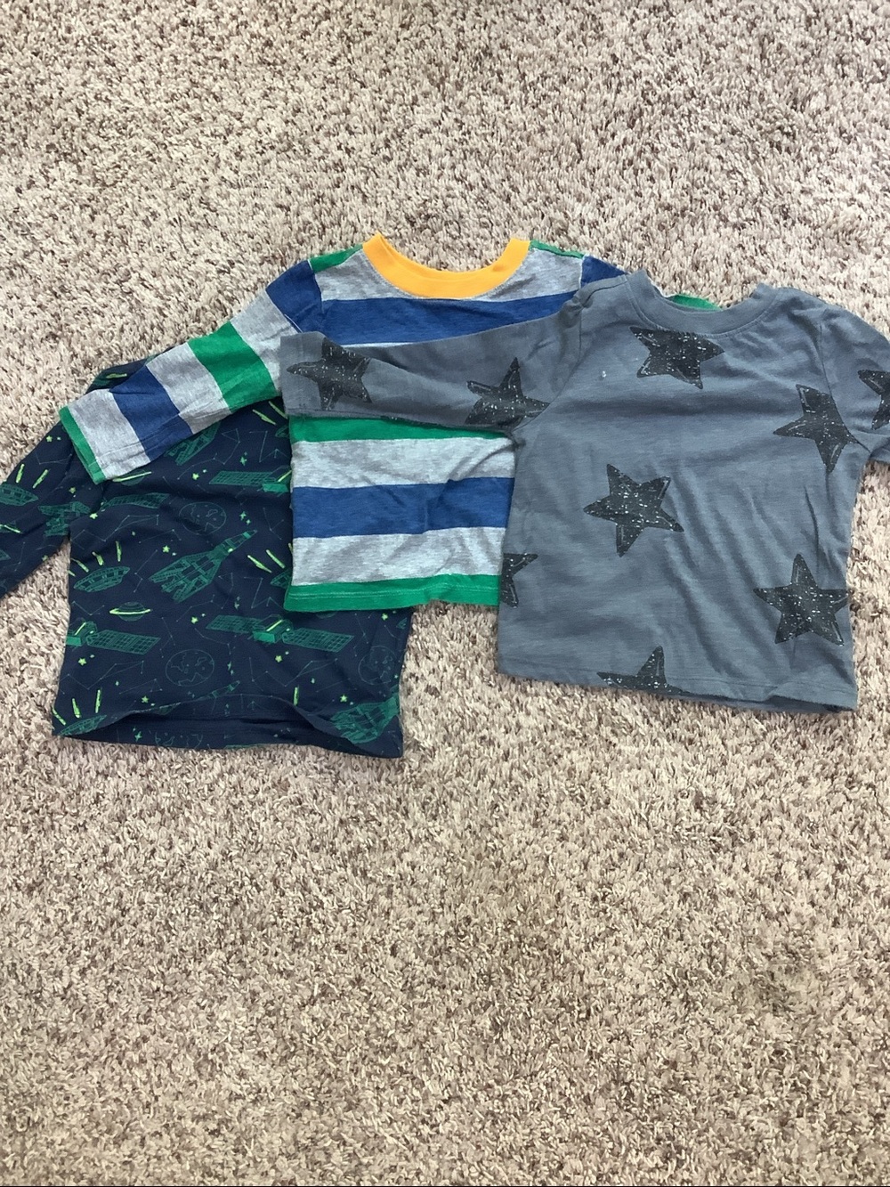 Old navy toddler size 18 months- t shirt bundle